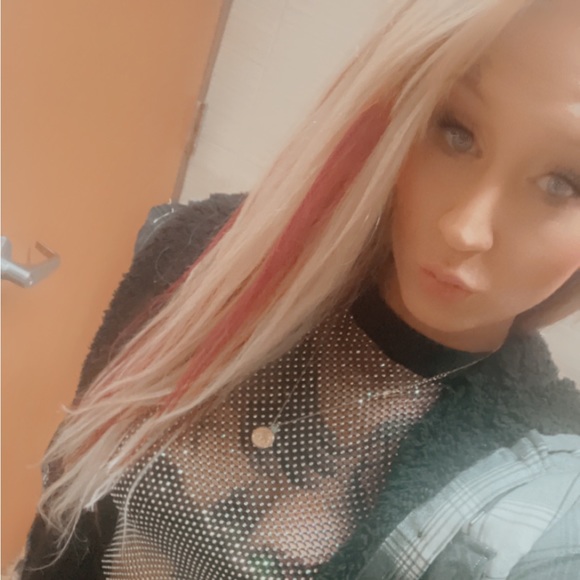 lacey_horton